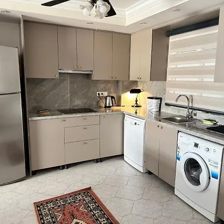 Merkeze Yakin, Ev Rahatliginda مرمريس